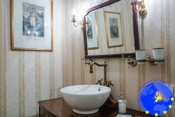 Pakruojis Manor'S Palace Boutique Hotel ภายนอก รูปภาพ